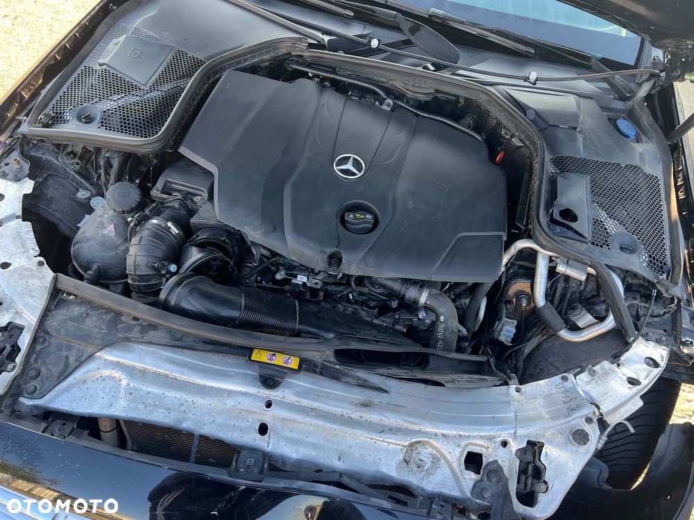 Mercedes-Benz Klasa C 220 d 9G-TRONIC AMG Line - 25