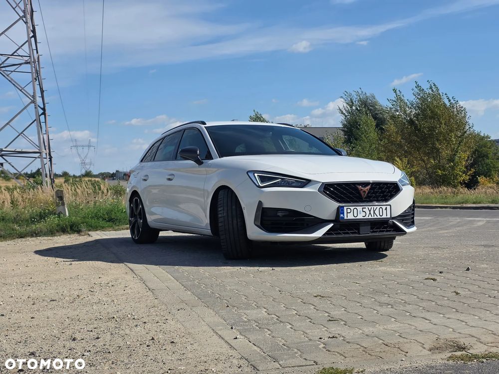 Cupra Leon Sportstourer 2.0 TSI 4Drive VZ DSG - 2