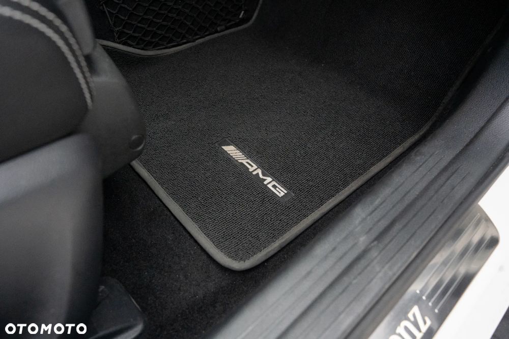 Mercedes-Benz GLA 180 7G-DCT Edition 1 - 25