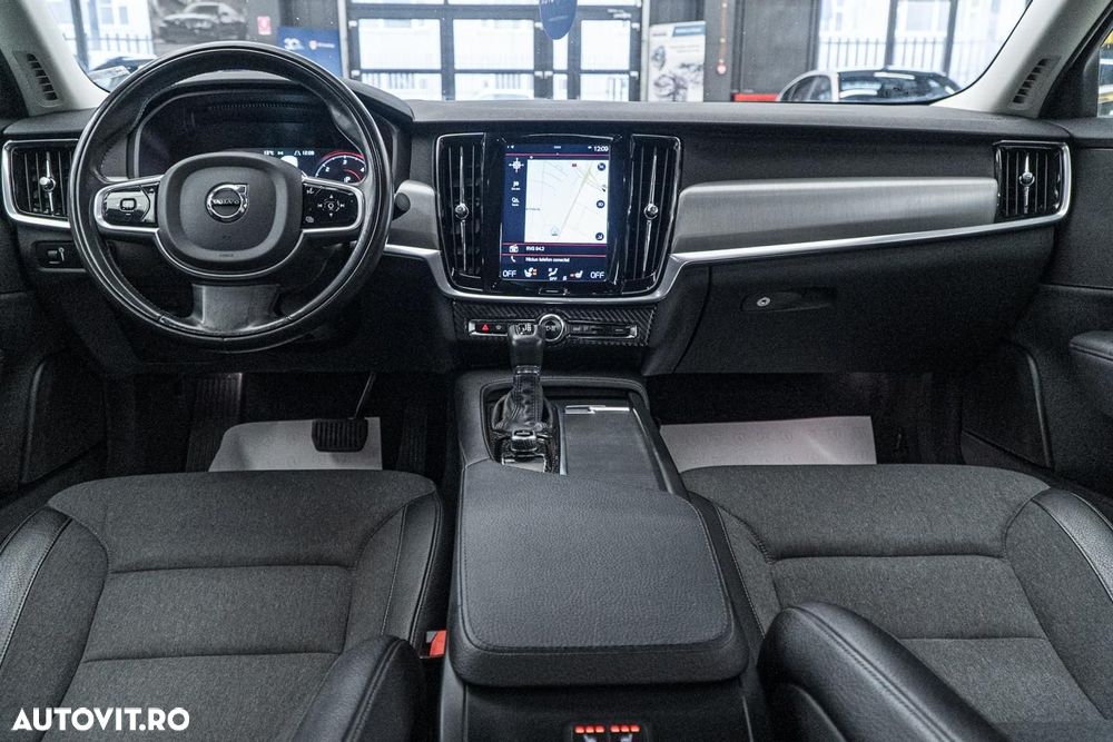 Volvo S90 D4 Geartronic Momentum Pro - 27
