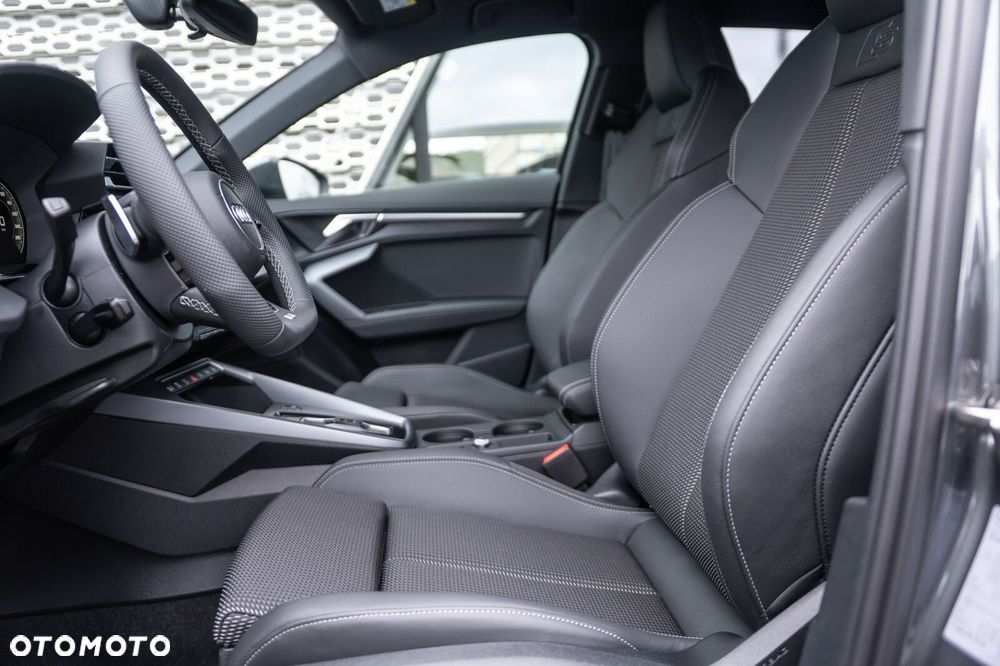 Audi A3 Sportback - 13