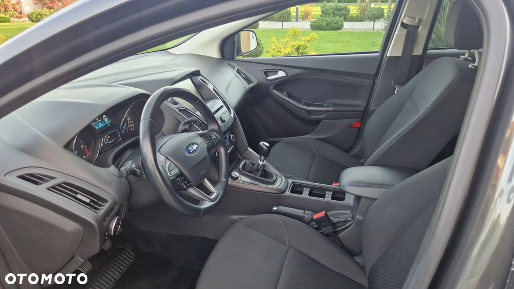 Ford Focus 1.5 EcoBlue Start-Stopp-System TITANIUM - 13
