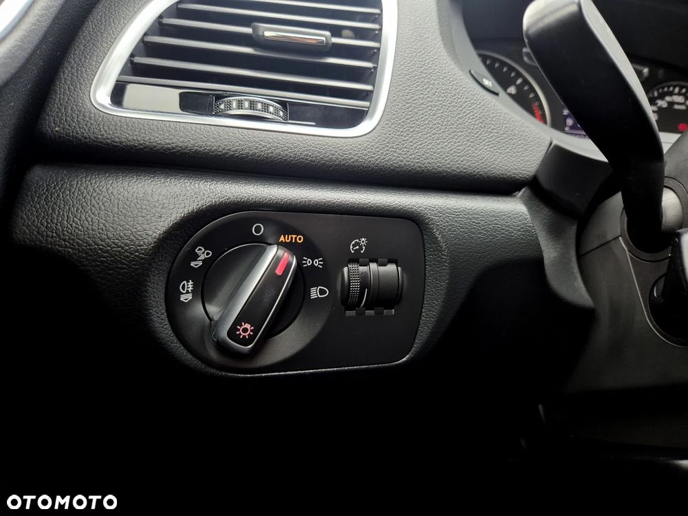 Audi Q3 2.0 TDI Sport - 22