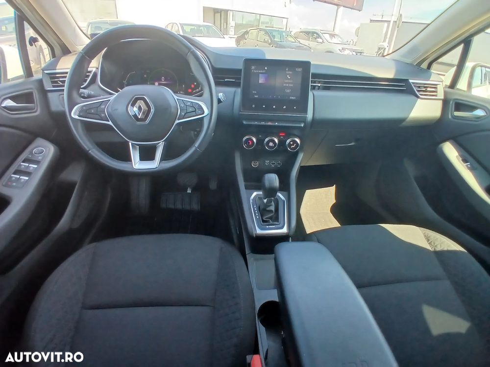 Renault Clio E-TECH 140 ZEN - 8