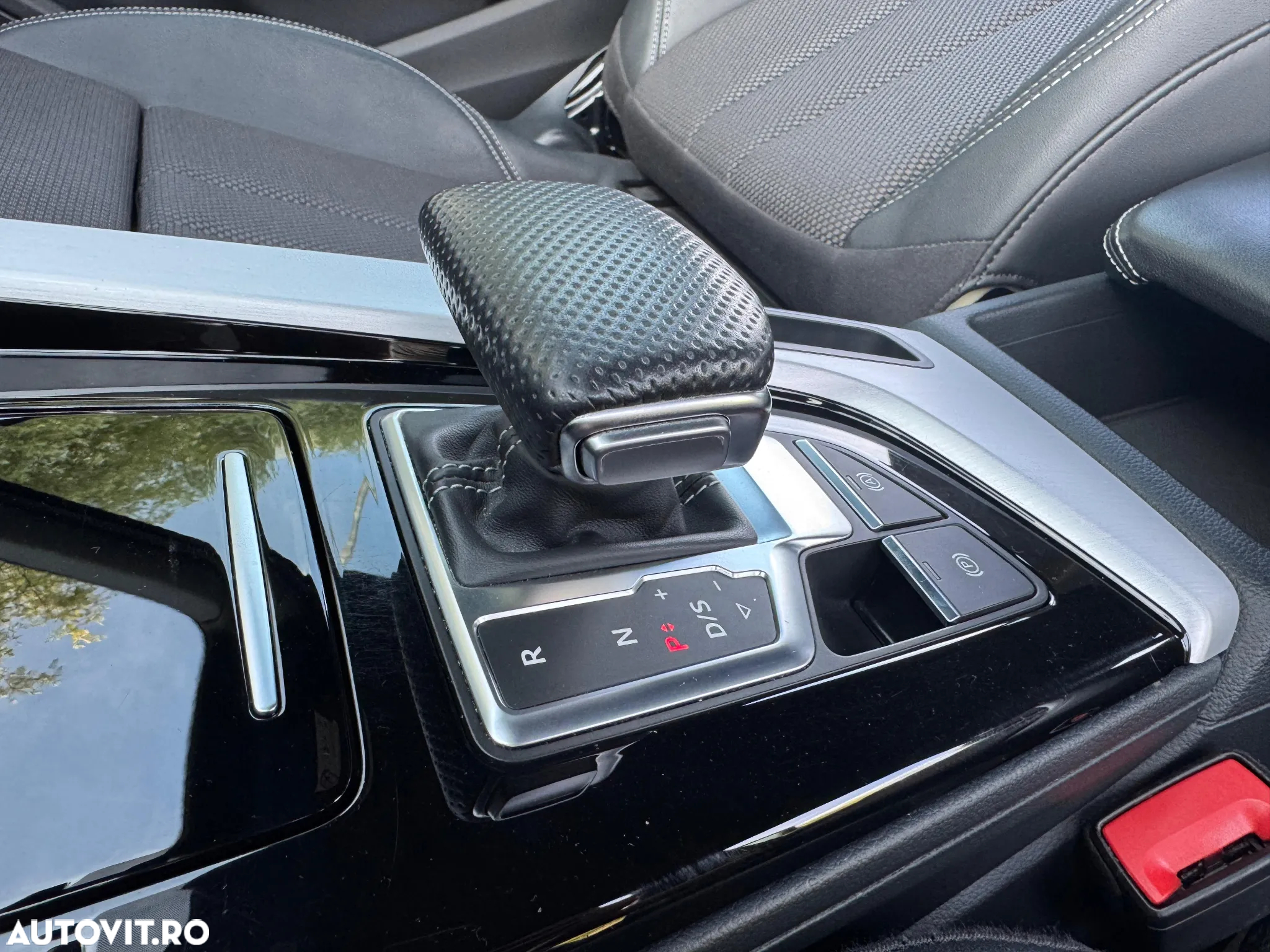 Audi A4 Avant 35 TDI S tronic S line - 7