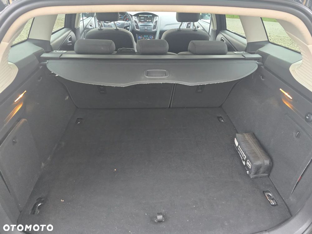 Ford Focus - 23
