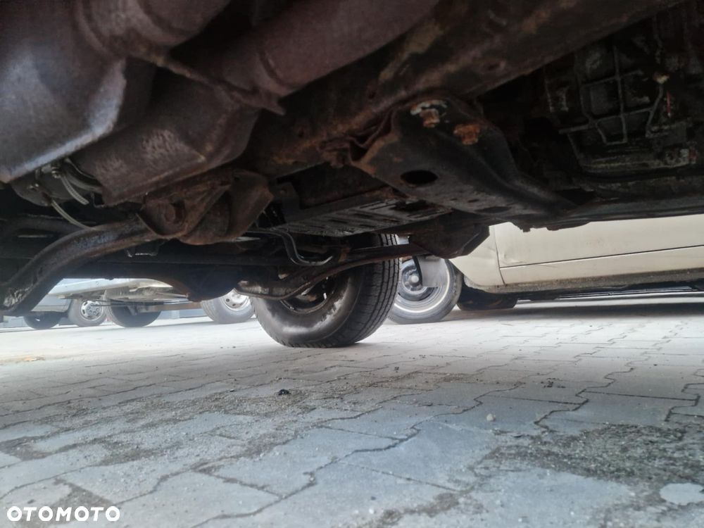 Toyota Land Cruiser - 18