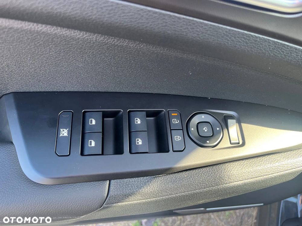Kia Sportage 1.6 T-GDI L 2WD DCT - 10