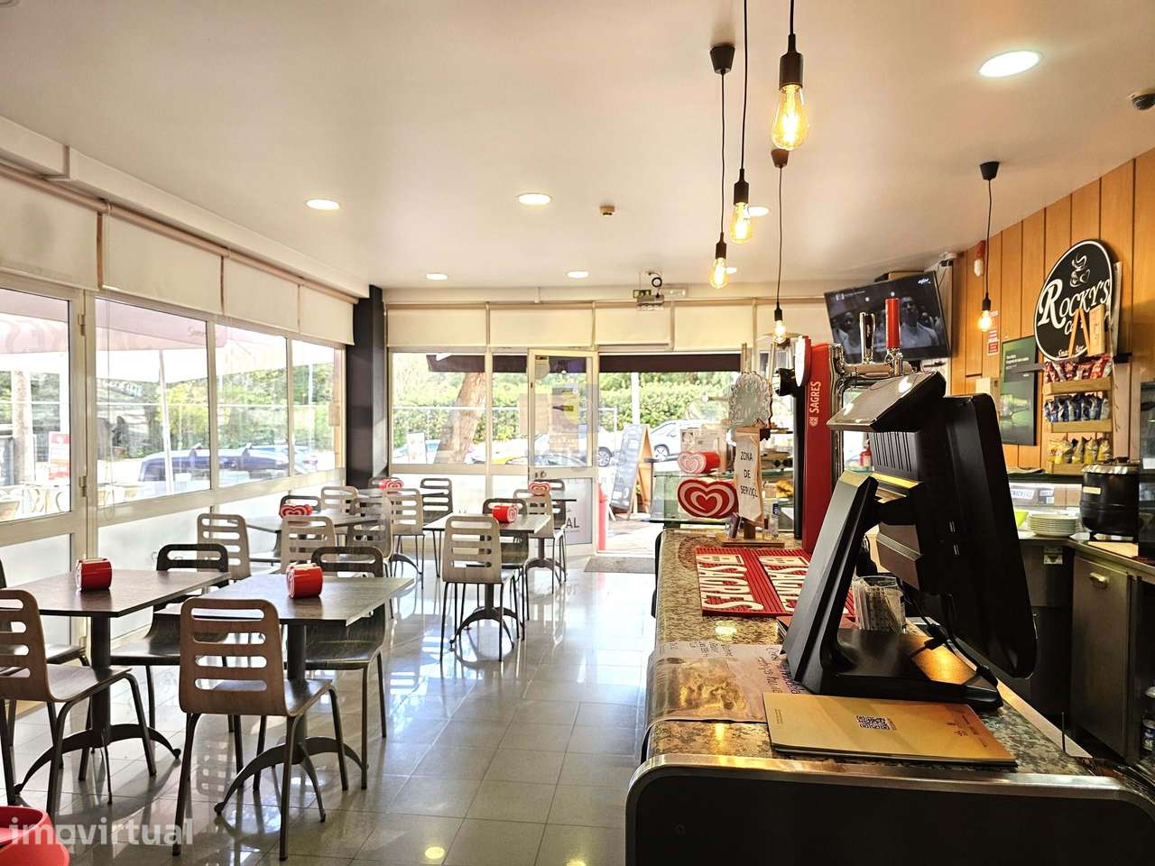Trespasse: Café / Snak Bar pronto a funcionar c/ esplanada junto ao Pa - Grande imagem: 3/18