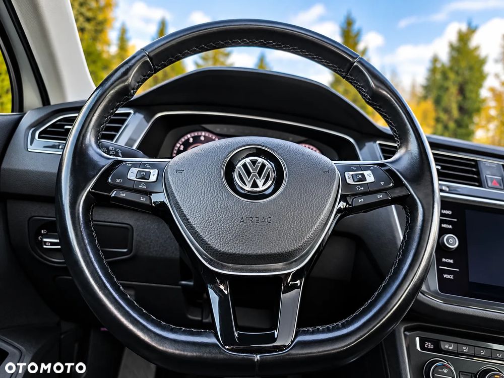 Volkswagen Tiguan - 26