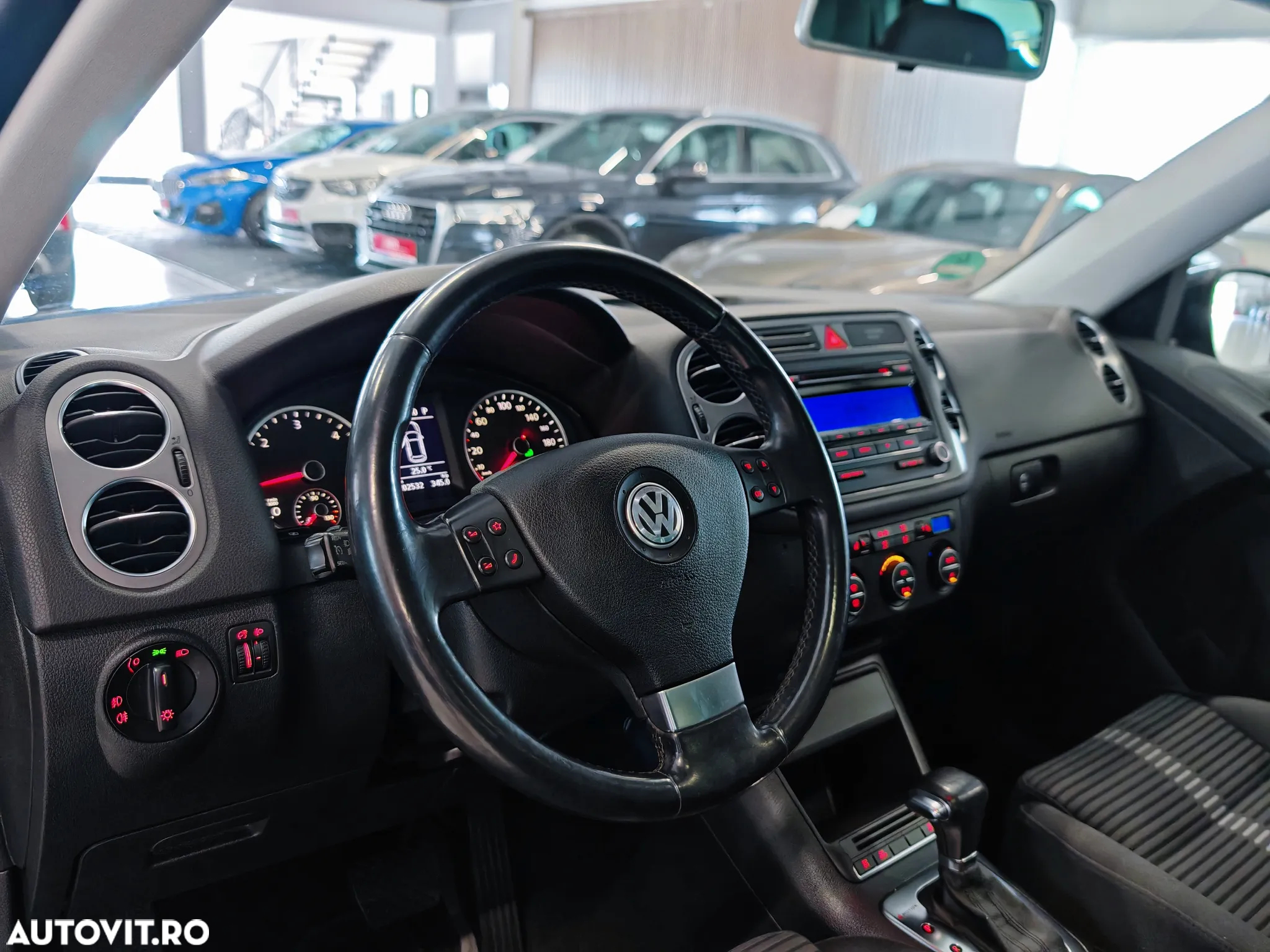 Volkswagen Tiguan 2.0 TDI 4Motion DSG Sport & Style - 7
