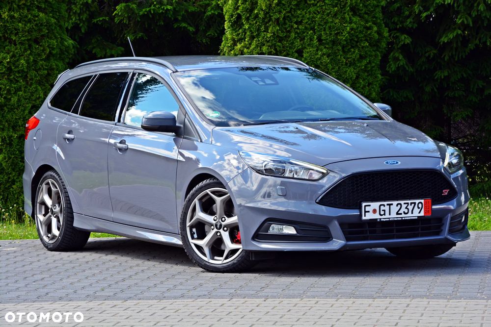 Ford Focus 2.0 TDCi ST - 20