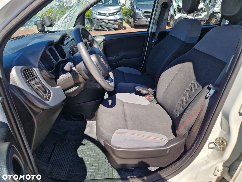 Fiat Panda 0.9 TwinAir Lounge S&S EU6 - 14