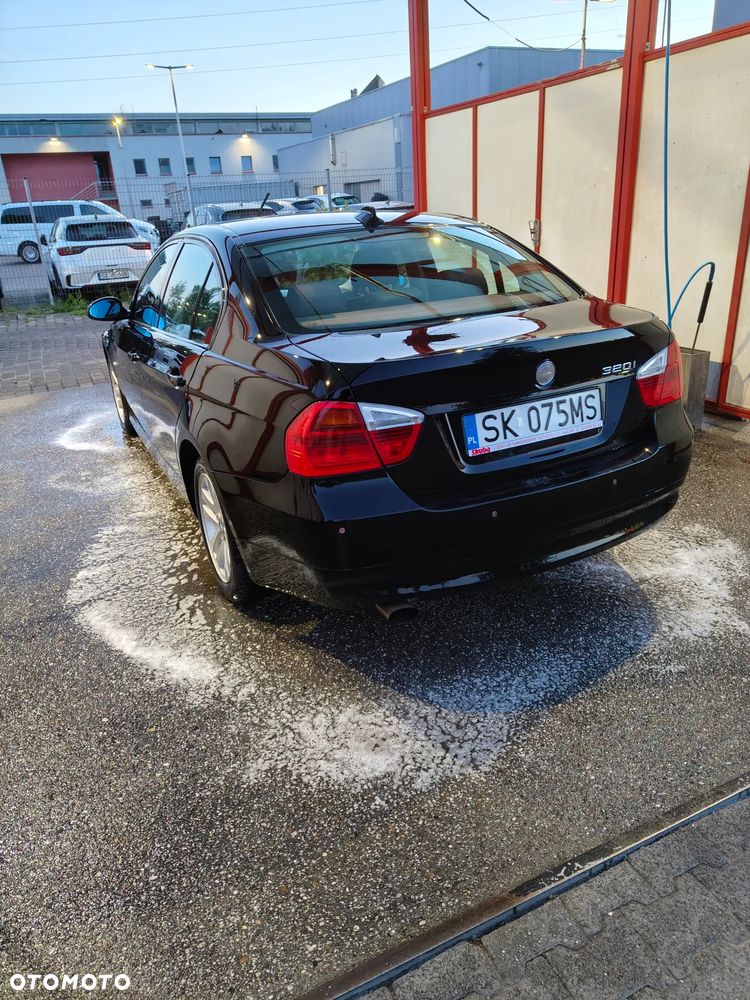 BMW Seria 3 320i - 13