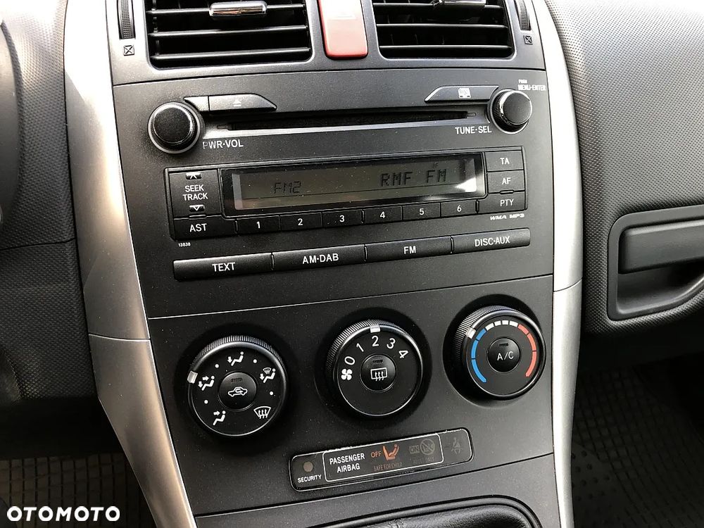 Toyota Auris - 13