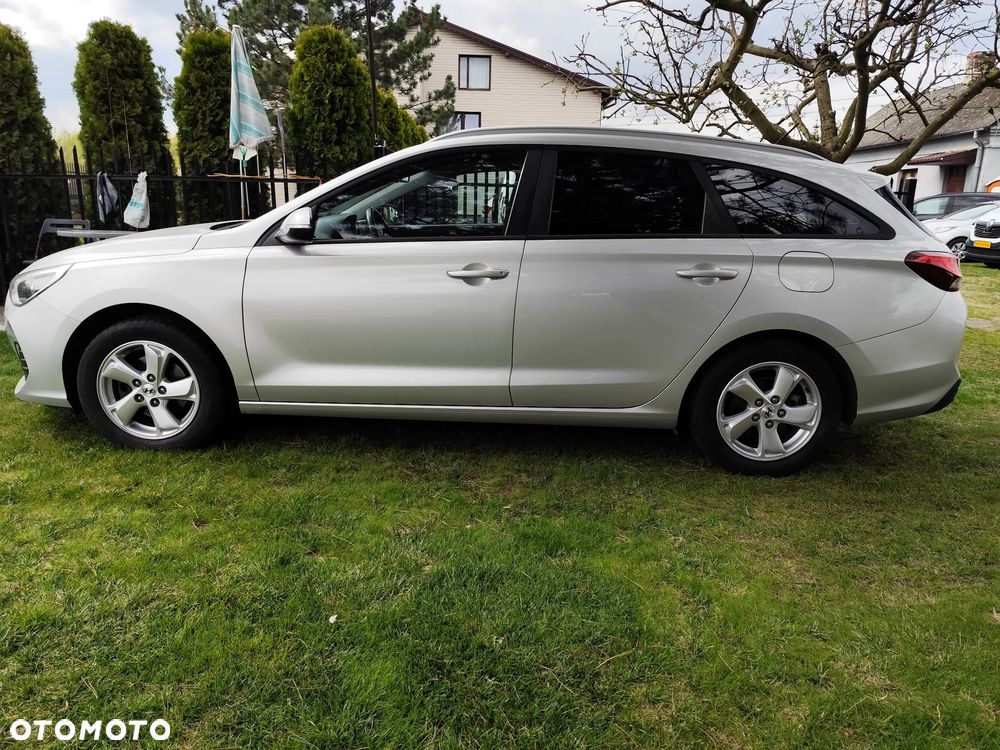 Hyundai i30 1.6 D Classic + - 2
