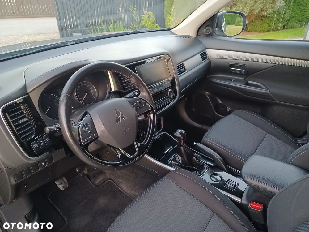 Mitsubishi Outlander 2.0 2WD Edition 100 - 7