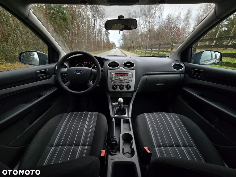 Ford Focus 1.6 Trend - 8