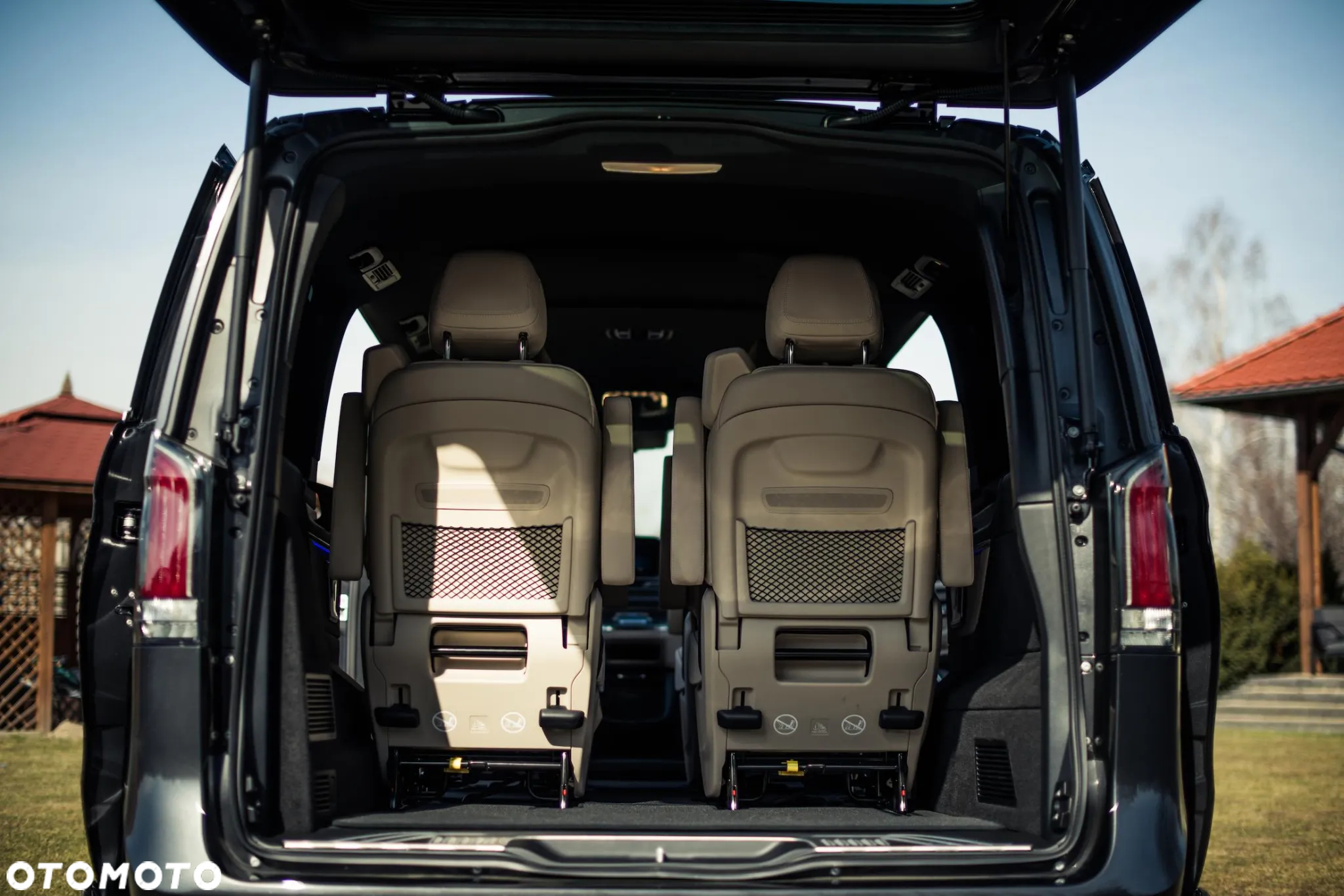 Mercedes-Benz Klasa V 300 d 4-Matic 9G-Tronic Exclusive (d³ugi) - 14