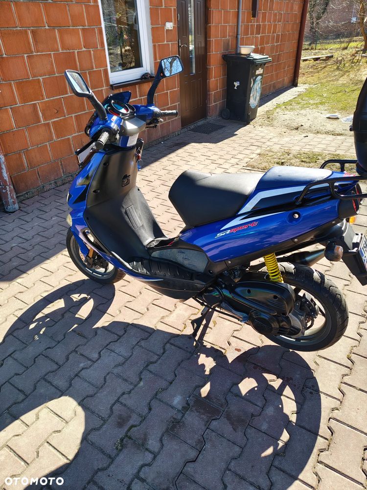 Aprilia SR - 11