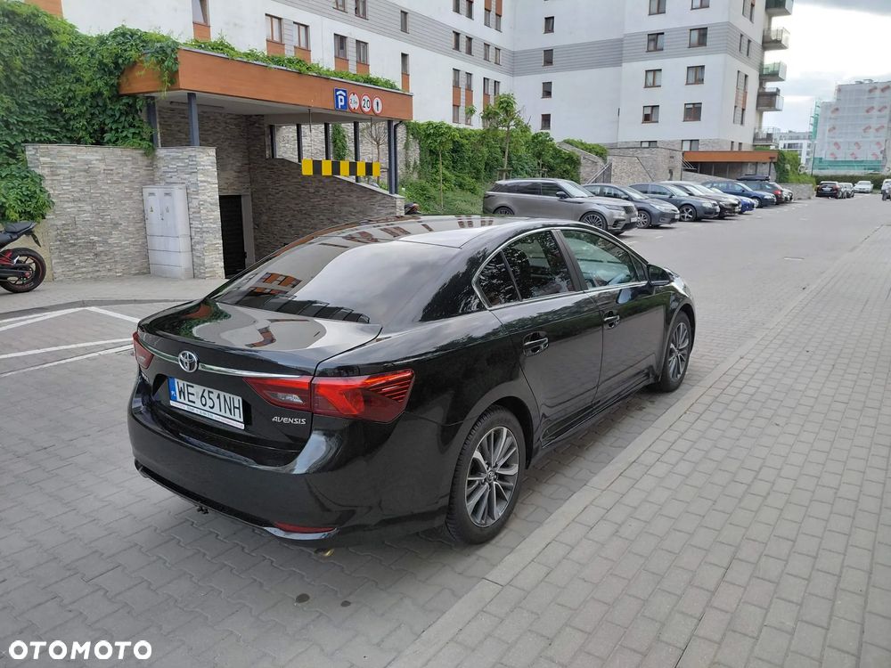 Toyota Avensis 2.0 D-4D Premium - 6