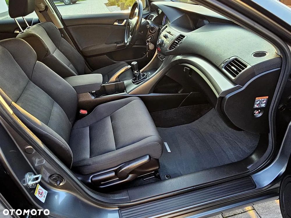 Honda Accord 2.0 Executive - 19