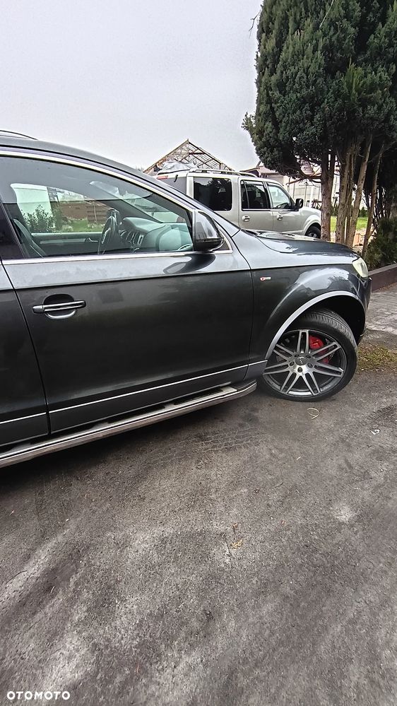 Audi Q7 - 6