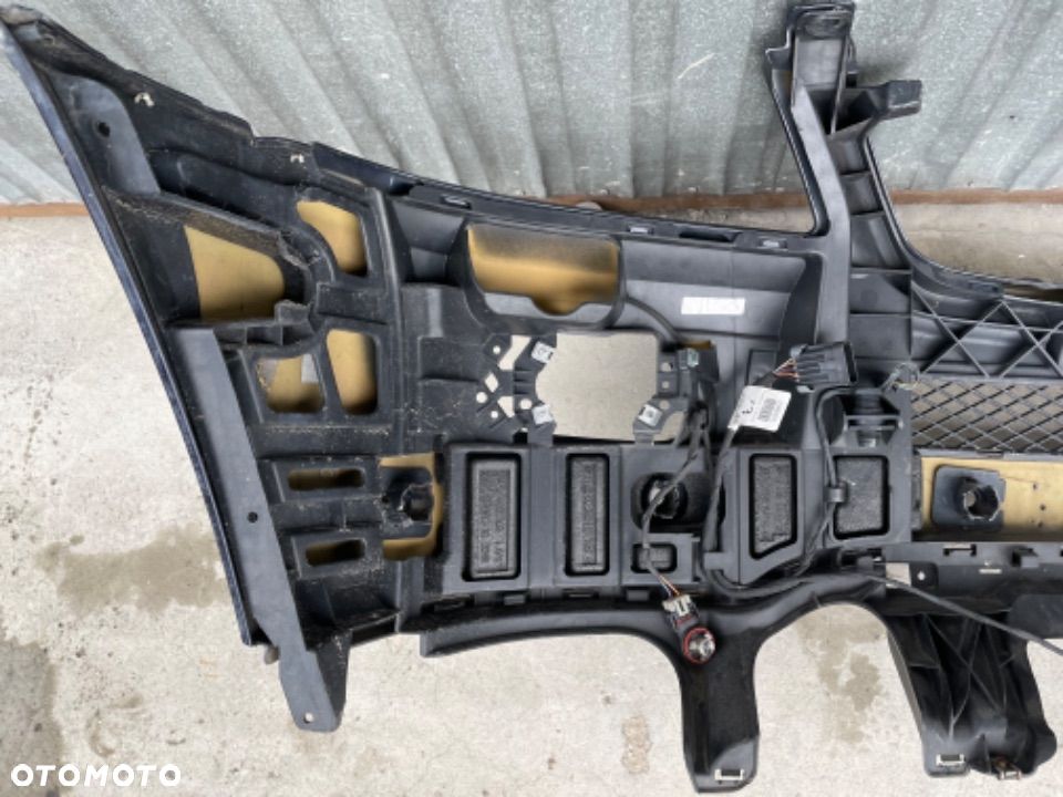 MERCEDES ML 164 zderzak przedni przód kratka halogen podkładka tablicy - 6