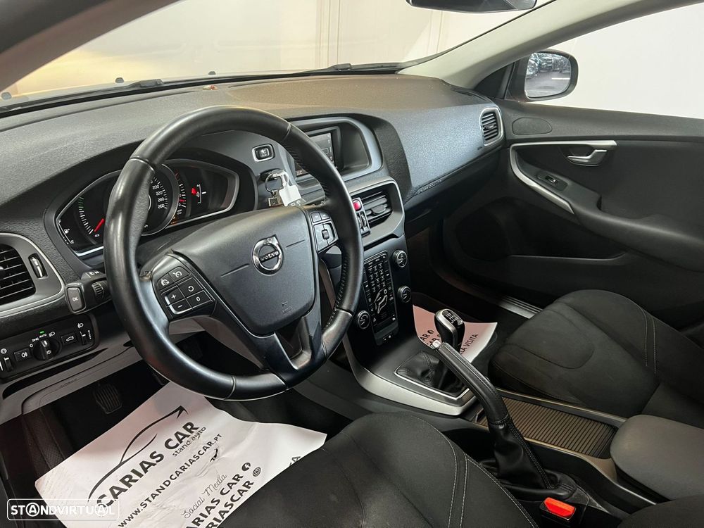 Volvo V40 Cross Country 2.0 D2 Summum - 20