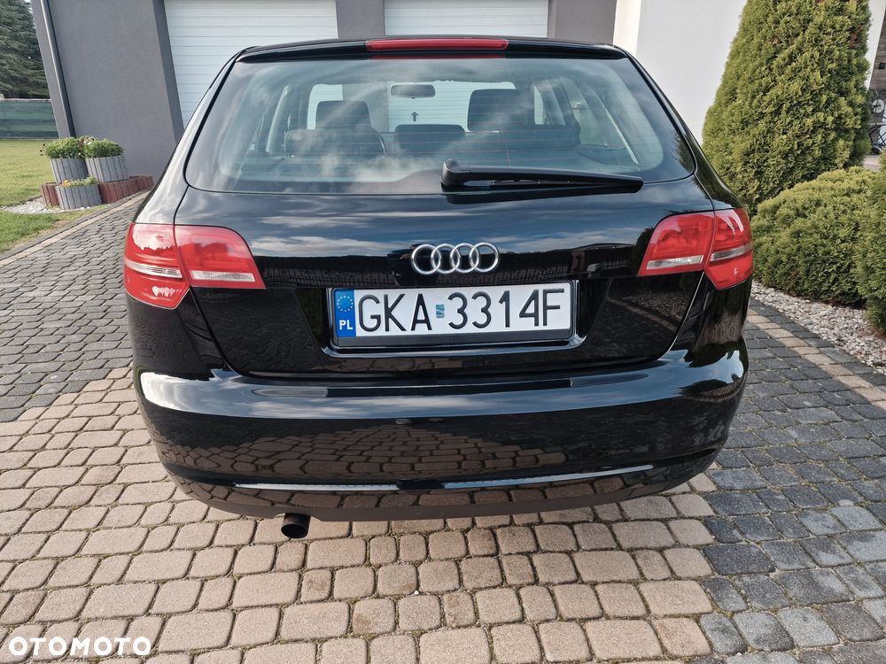 Audi A3 Sportback 1.6 Ambiente - 10