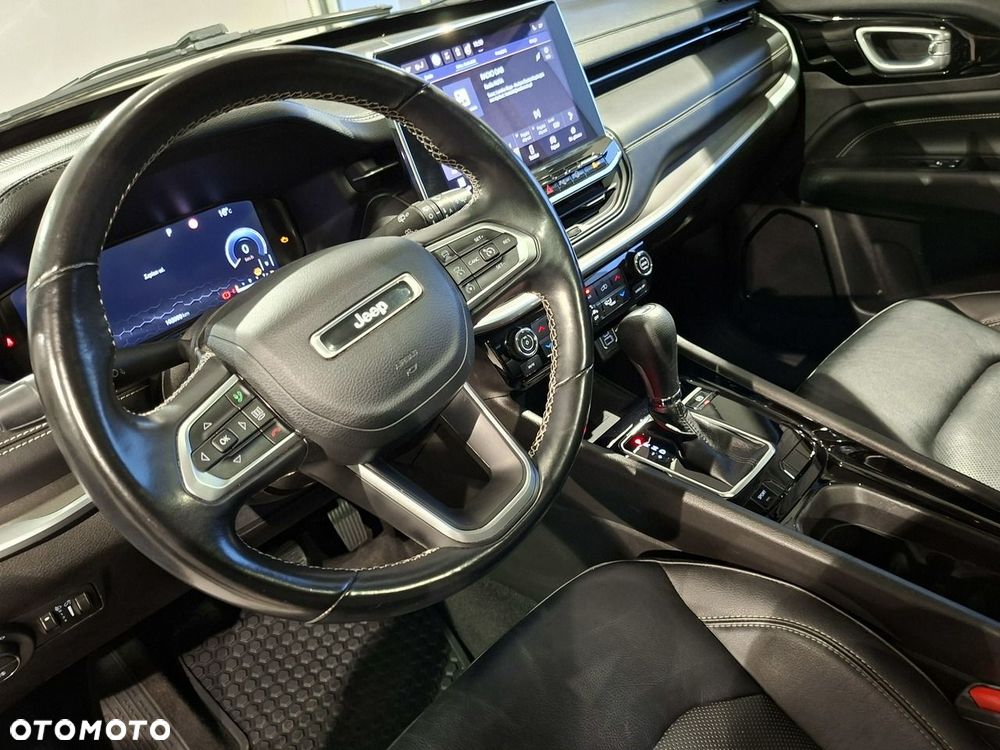 Jeep Compass - 18