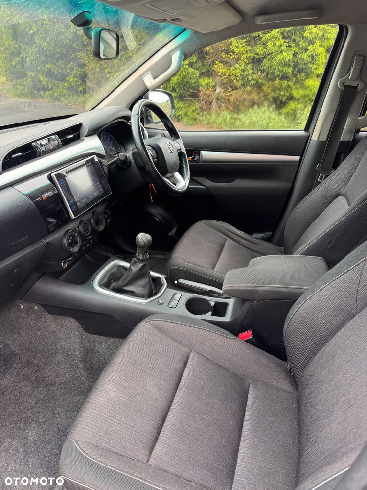 Toyota Hilux 2.4 D-4D Double Cab Selection 4x4 - 16