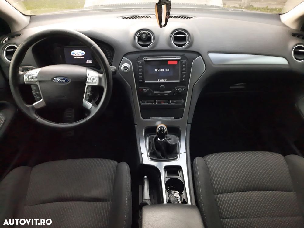 Ford Mondeo 1.6 TDCi Titanium - 16
