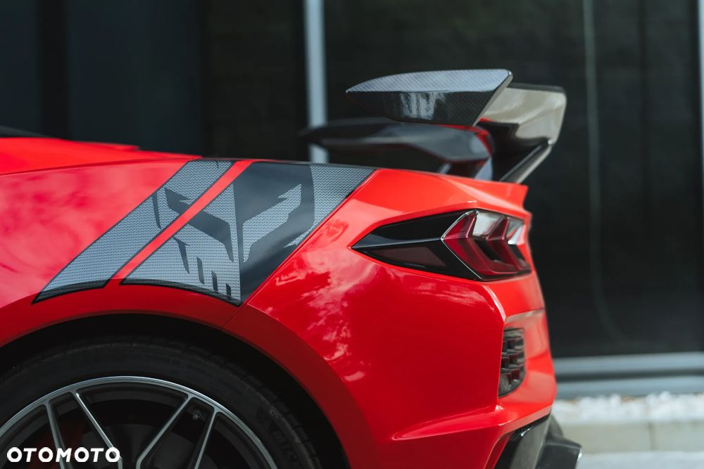 Chevrolet Corvette - 26