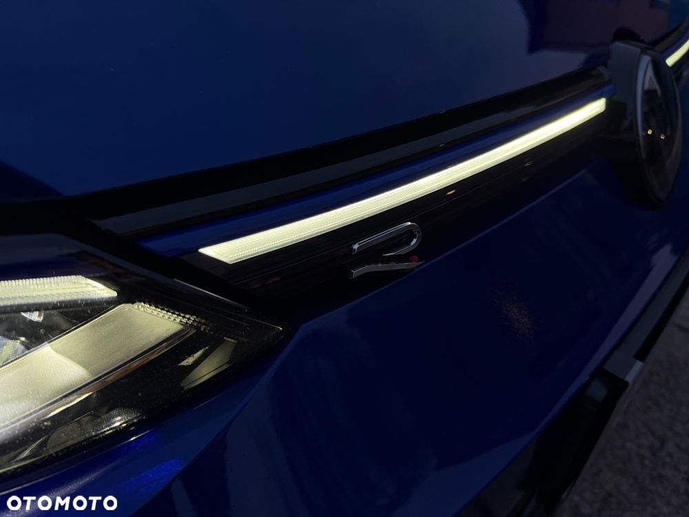 Volkswagen Golf - 25