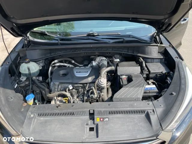 Hyundai Tucson - 16