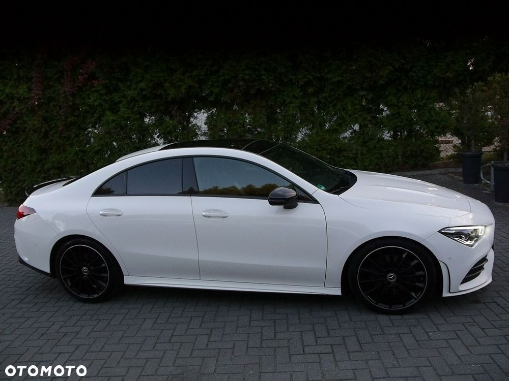 Mercedes-Benz CLA 200 7G-DCT AMG Line - 11