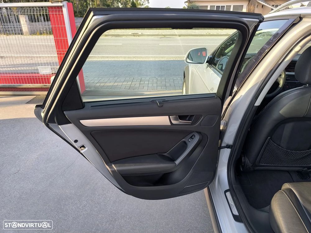 Audi A4 Allroad 2.0 TDI quattro Advance - 23