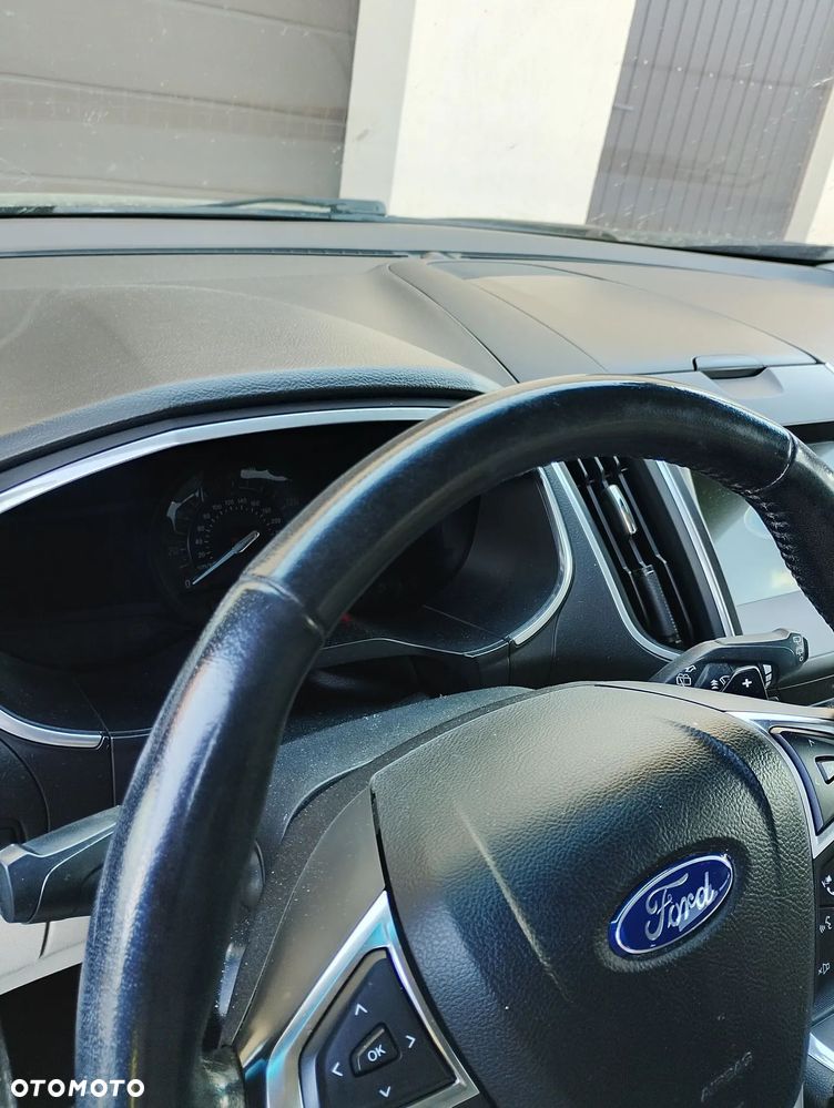 Ford Edge 2.0 EcoBlue Bi-Turbo 4x4 Titanium - 24