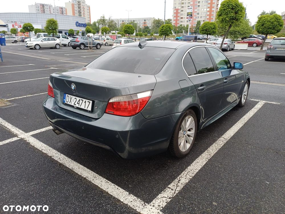 BMW Seria 5 520i - 5