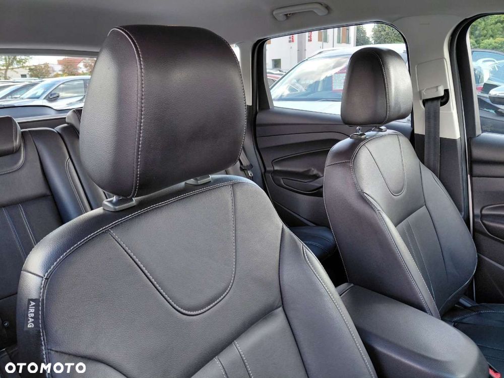 Ford Kuga - 18