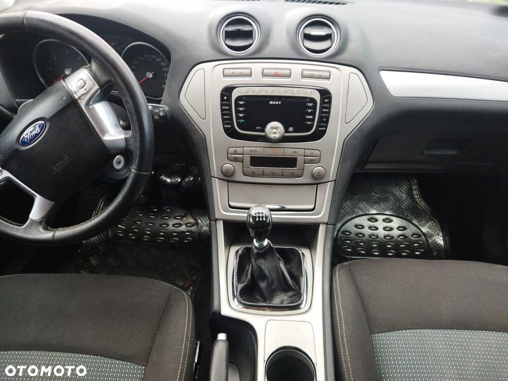 Ford Mondeo 2.0 TDCi Ambiente - 11