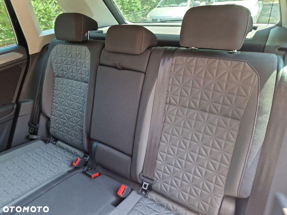 Volkswagen Tiguan - 21