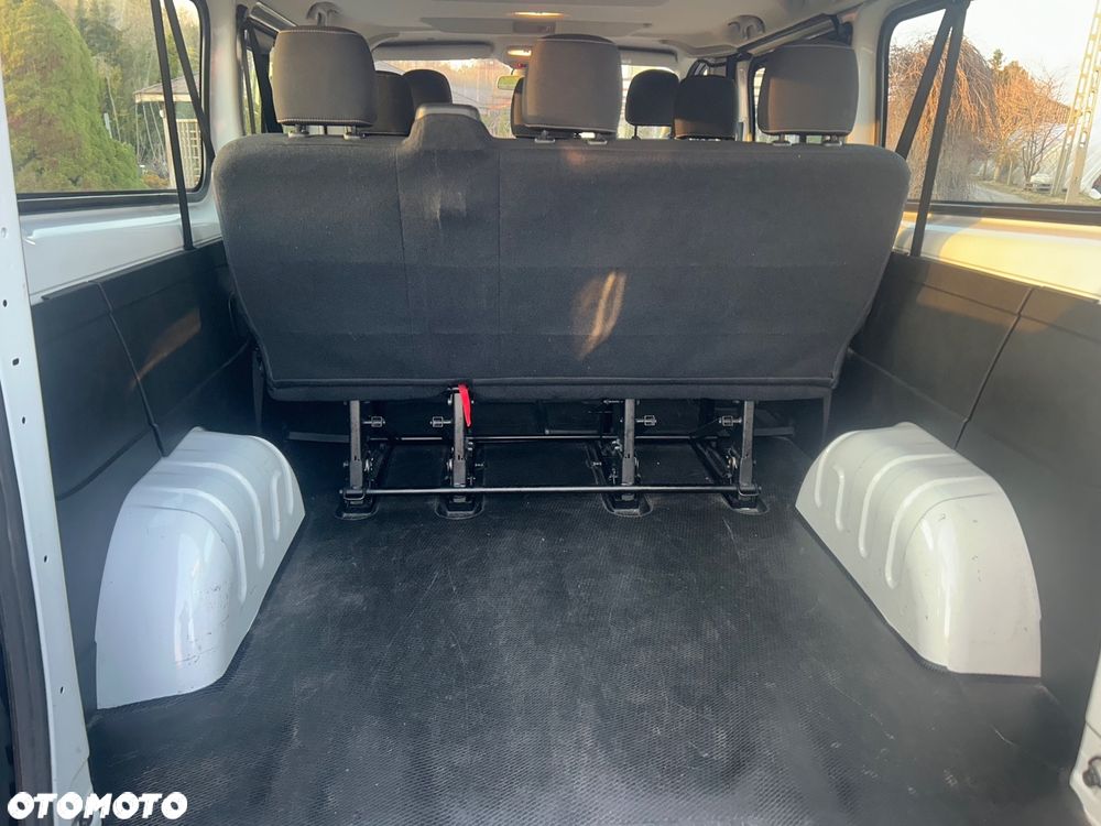 Renault Trafic - 10