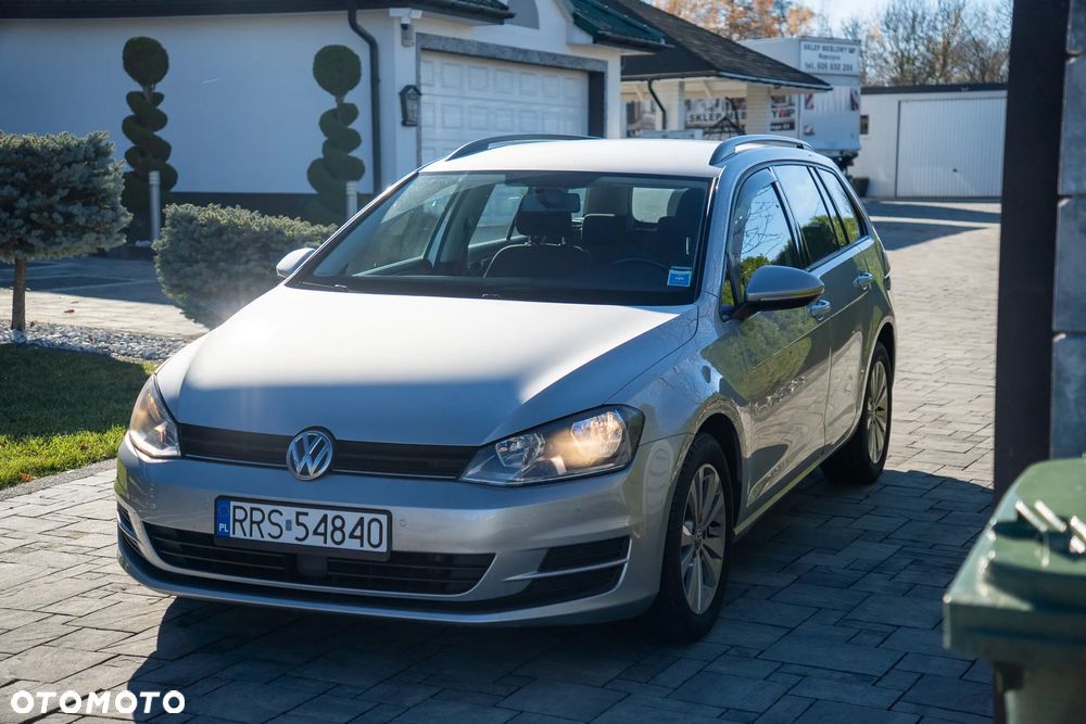 Volkswagen Golf VII Variant Diesel Comfortline - 16