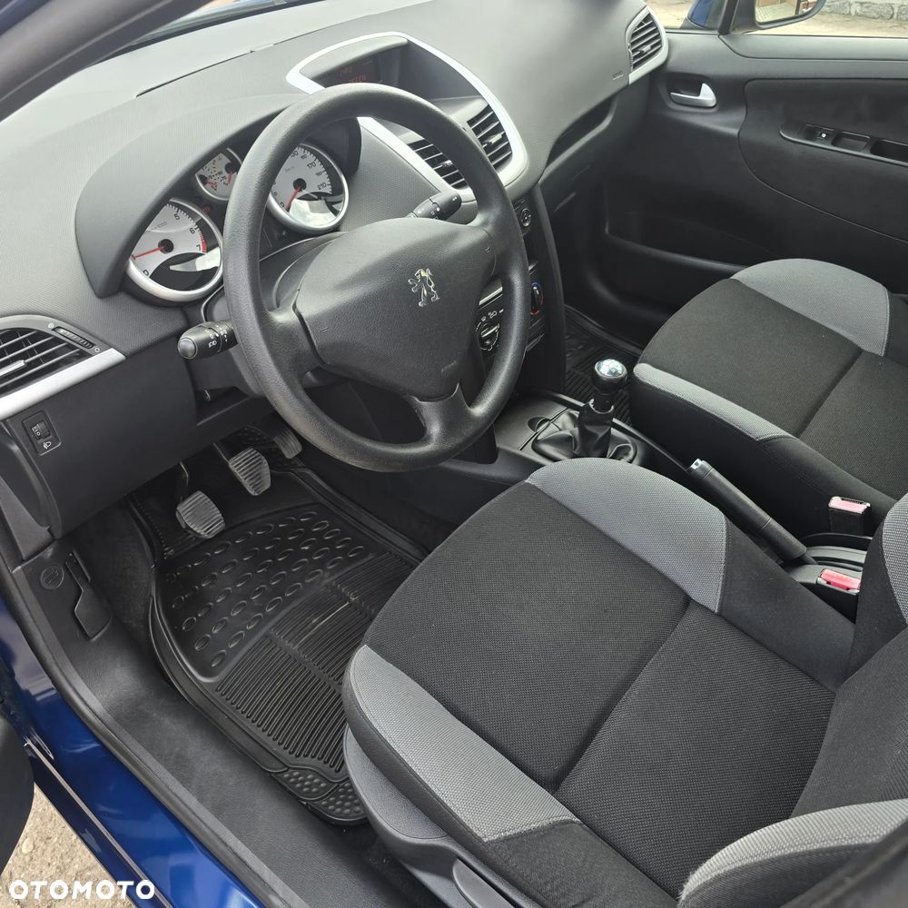 Peugeot 207 75 Urban Move - 12