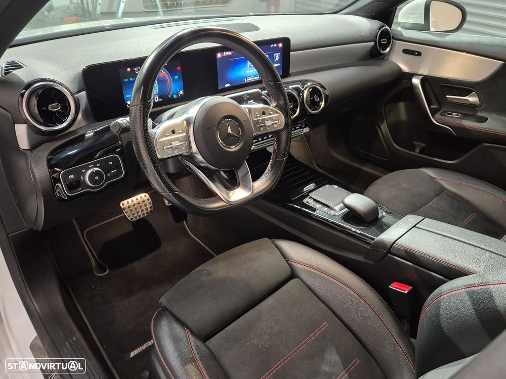 Mercedes-Benz A 200 AMG Line Aut. - 23