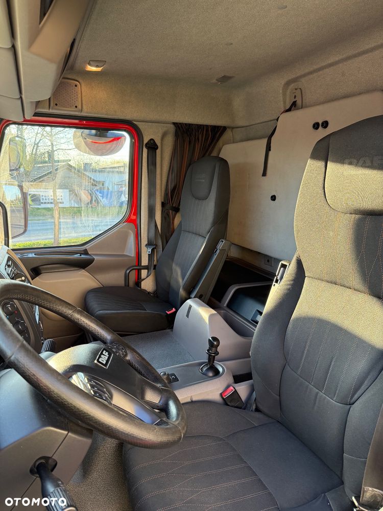 DAF LF 210 Pomoc drogowa laweta holownik widelec platforma hydrauliczna - 10