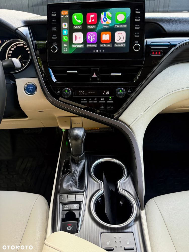 Toyota Camry 2.5 Hybrid Executive CVT - 15