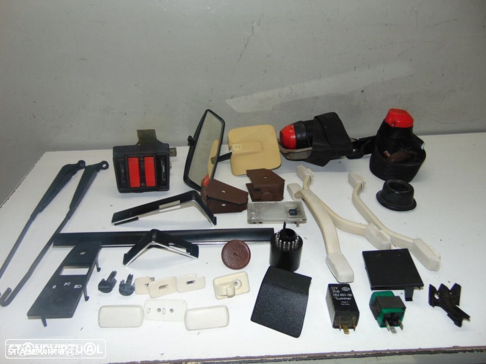 Volvo 244 - várias peças pequenas - 1